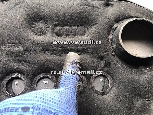 04L 103 925 D Audi A4 B8.5 A5 8T Q5 8R 12-16 2.0 TDI CNH Kryt motoru  - 8