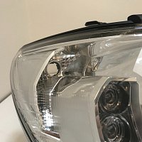 81130-60N10 Toyota Land Cruiser Prado lampa světlo přední pravé spolujezdec . - 6