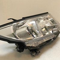 81130-60N10 Toyota Land Cruiser Prado lampa světlo přední pravé spolujezdec . - 8