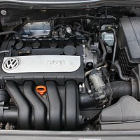 1Q0 407 272  X hridel kloubovy se synchronni- mi klouby VW Passat B6 3C - 4