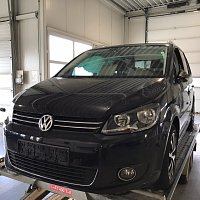 zahrádka 1T0 860 033 J + 1T0 860 034 J stresni nosic podelny  stribrna briliantova VW Touran 2012 1,6 TDI CAYC - 4