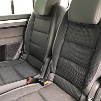 VW Touran 2012   Sedačka druhá řada   isofix - 5