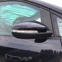 VW Touran 2012 1,6 TDI CAYV sklo zrcatka (sfericke) s nosnou deskou vpravo - 3