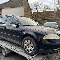 Auto na ND -  VW Passat B5.5 Variant (3BG, B5 Facel. B 5,5)  2004  motoru  AWX 1.9 TDI 96kW 131PS  barva Cislo laku L041 Ebenholzschwarz - 3