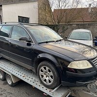 Auto na ND -  VW Passat B5.5 Variant (3BG, B5 Facel. B 5,5)  2004  motoru  AWX 1.9 TDI 96kW 131PS  barva Cislo laku L041 Ebenholzschwarz - 4