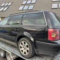 8D0 412 383 E Konzola ložiska uložení horní tlumič přední  levý pravá  VW Passat B5.5 1,9 TDI Variant - 5