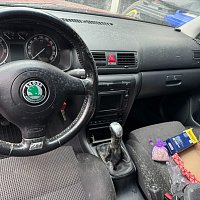 Vzpěra vpravo ravá vzpěra pro vozidla s motory 1.8T, 1.9TDI 66kW/81kW. 2.0MPI 85kW Škoda Octavia 1 1,9 TDI AHF 81kW 110 PS  Prevodovka mechanicka - 4