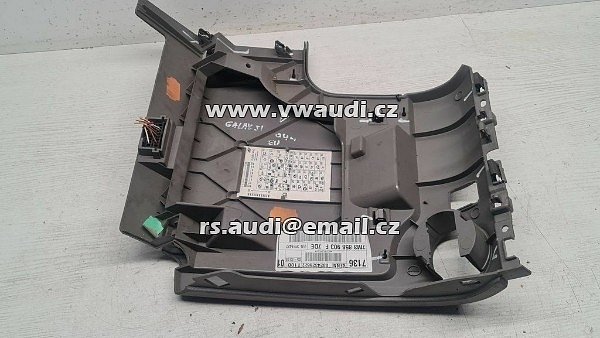  7M3 858 903 E Ford Galaxy Sharan Alhambra 2004 spodní panel  obložení palubní desky