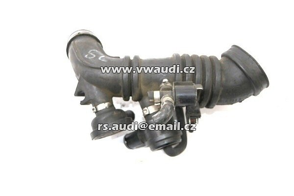 06A 133 356 H  VW Golf 4 A3 TT motor sací hadice 1,8T 110kw 150PS AGU AUM