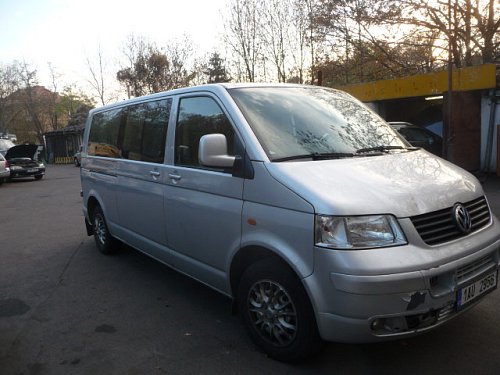 7H0 845 202 D sklo dveri pravé přední  VW T5 Mulivan Transporter Caravelle Bus