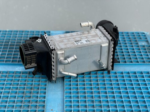 Intercooler VW Audi Škoda Seat 1.5 TSI TFSI  04E145785E 04E145785M MAHLE  Chladič turbo  04E906051J