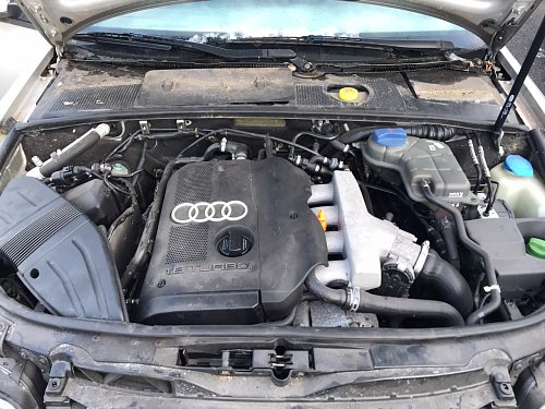 06B 133 201 Q saci potrubi Audi A4 B6 8E 2001 AVANT AVJ 1,8 T