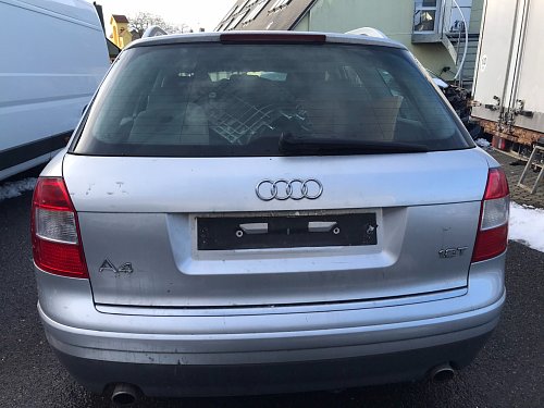 8E9 827 552 E podpera plynova ZADNÍ VÍKO Audi A4 B6 8E 2001 AVANT