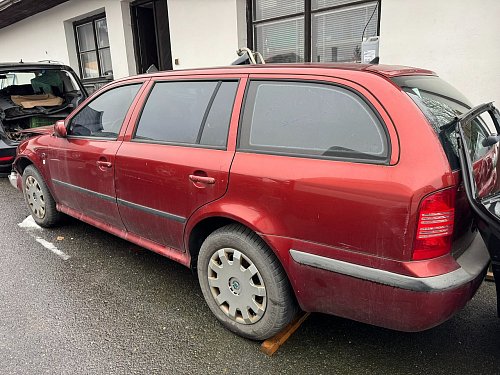 1U9 809 857 E vicko palivove nadrze Škoda Octavia 1 1,9 TDI AHF 81kW 110 PS Comb.Elegance